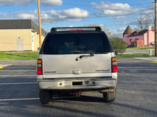 Load image into Gallery viewer, 2005 Chevrolet Tahoe Z71
