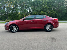Load image into Gallery viewer, 2013 Kia Optima
