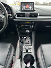 Load image into Gallery viewer, 2016 Mazda Mazda 3S Touring
