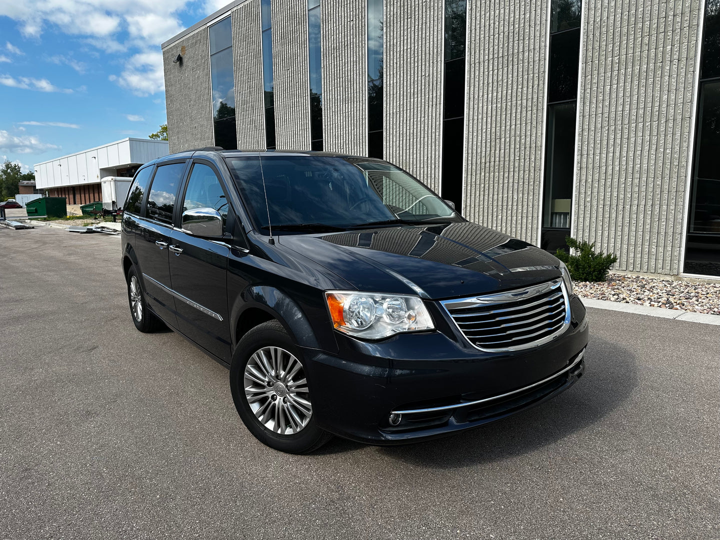 2013 Chrysler Town and Country Touring L