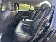 Load image into Gallery viewer, 2020 Mazda Mazda 3 Select

