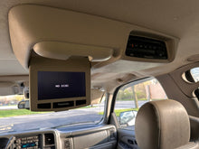 Load image into Gallery viewer, 2005 Chevrolet Tahoe Z71
