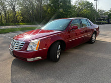 Load image into Gallery viewer, 2008 Cadillac DTS
