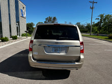 Load image into Gallery viewer, 2013 Chrysler Town and Country Touring L
