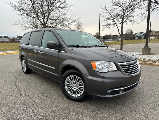 2015 Chrysler Town and Country Touring L