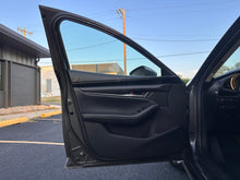 Load image into Gallery viewer, 2021 Mazda Mazda 3 AWD Select
