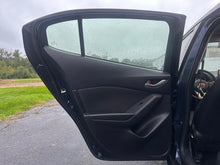 Load image into Gallery viewer, 2015 Mazda Mazda 3i Touring
