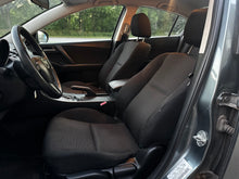 Load image into Gallery viewer, 2012 Mazda Mazda 3i
