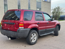 Load image into Gallery viewer, 2007 Ford Escape XLT

