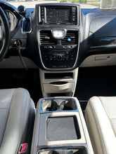 Load image into Gallery viewer, 2013 Chrysler Town and Country Touring L
