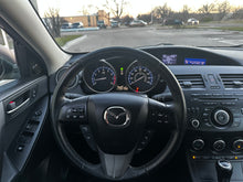 Load image into Gallery viewer, 2013 Mazda Mazda 3i Skyactive
