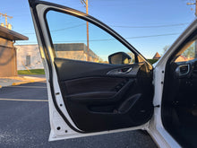 Load image into Gallery viewer, 2017 Mazda 3 Grand Touring
