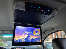Load image into Gallery viewer, 2015 Nissan Armada SV AWD
