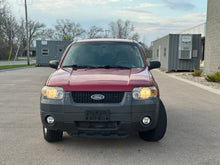 Load image into Gallery viewer, 2007 Ford Escape XLT
