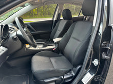 Load image into Gallery viewer, 2013 Mazda Mazda 3i touring SkyActive
