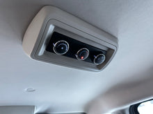 Load image into Gallery viewer, 2019 Dodge Grand Caravan SE
