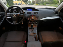 Load image into Gallery viewer, 2012 Mazda Mazda 3i
