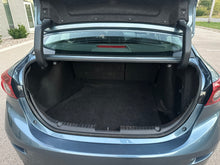 Load image into Gallery viewer, 2016 Mazda Mazda 3i
