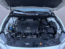 Load image into Gallery viewer, 2015 Mazda Mazda 6 Touring
