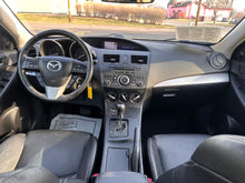 Load image into Gallery viewer, 2012 Mazda Mazda3i SV Grand Touring
