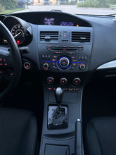 Load image into Gallery viewer, 2012 Mazda Mazda3S Hatchback
