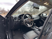 Load image into Gallery viewer, 2015 Mazda Mazda3S Touring
