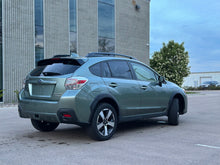 Load image into Gallery viewer, 2016 Subaru Crosstrek 2.0I Hybrid Touring
