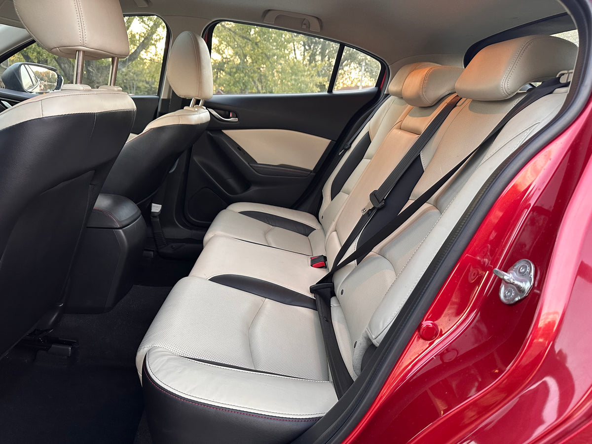 2015 Mazda Mazda 3S Grand Touring Hatchback