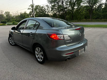 Load image into Gallery viewer, 2012 Mazda Mazda 3i
