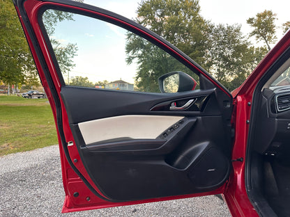 2015 Mazda Mazda 3S Grand Touring Hatchback