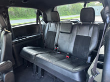 Load image into Gallery viewer, 2016 Dodge Grand Caravan SXT
