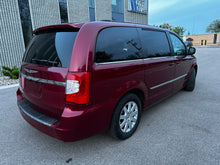 Load image into Gallery viewer, 2016 Chrysler Town and Country Touring
