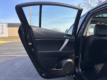 Load image into Gallery viewer, 2012 Mazda Mazda3i SV Grand Touring
