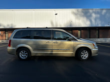 Load image into Gallery viewer, 2012 Chrysler Town and Country Touring
