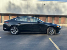 Load image into Gallery viewer, 2020 Mazda Mazda 3 Select
