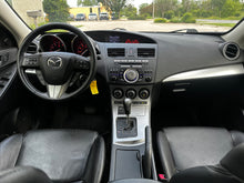 Load image into Gallery viewer, 2011 Mazda Mazda 3S Grand Touring Hatchback
