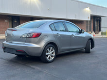 Load image into Gallery viewer, 2011 Mazda Mazda 3i
