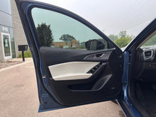 Load image into Gallery viewer, 2017 Mazda 3 S Grand Touring

