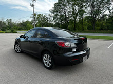 Load image into Gallery viewer, 2013 Mazda Mazda 3i touring SkyActive
