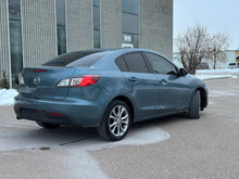 Load image into Gallery viewer, 2010 Mazda Mazda 3i
