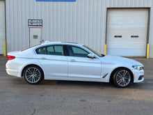 Load image into Gallery viewer, 2017 BMW 540 x-drive
