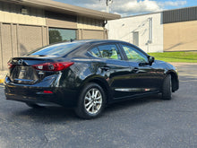 Load image into Gallery viewer, 2014 Mazda Mazda 3i Touring
