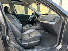Load image into Gallery viewer, 2013 Mazda Mazda 3i SV Grand Touring

