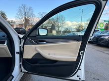 Load image into Gallery viewer, 2017 BMW 540 x-drive

