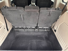 Load image into Gallery viewer, 2013 Dodge Grand Caravan SE
