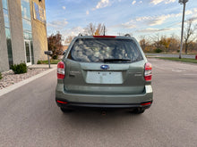 Load image into Gallery viewer, 2015 Subaru Forester 2.5i
