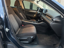 Load image into Gallery viewer, 2018 Mazda 6 Touring
