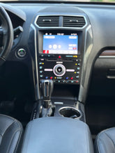 Load image into Gallery viewer, 2018 Ford Explorer Limited
