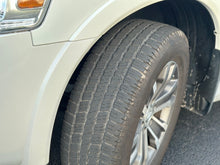 Load image into Gallery viewer, 2015 Nissan Armada SV AWD
