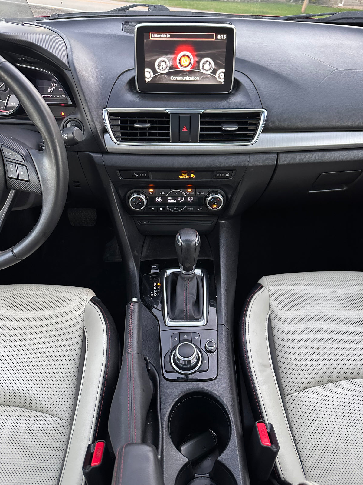 2015 Mazda Mazda 3S Grand Touring Hatchback